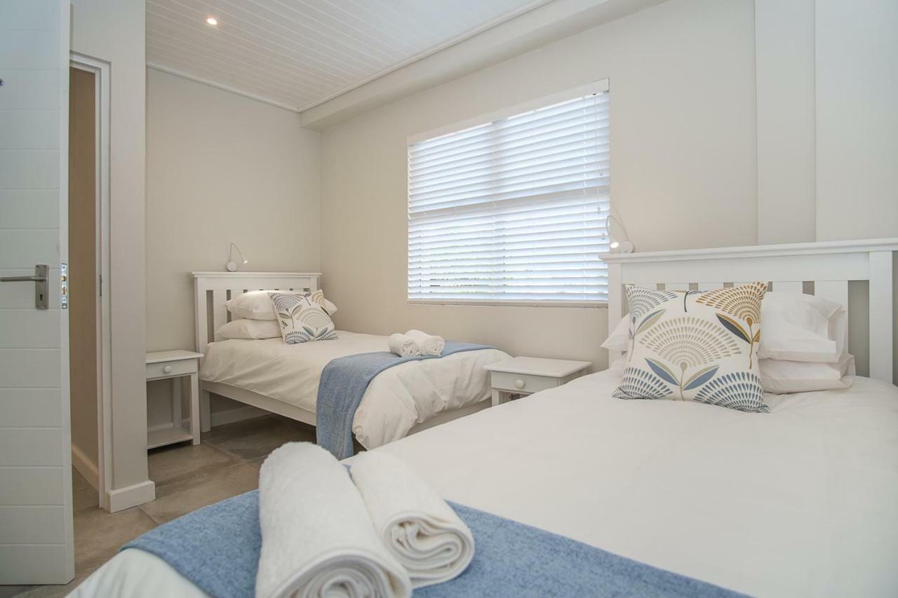 Fork West Holiday Apartments Elands Bay Extérieur photo